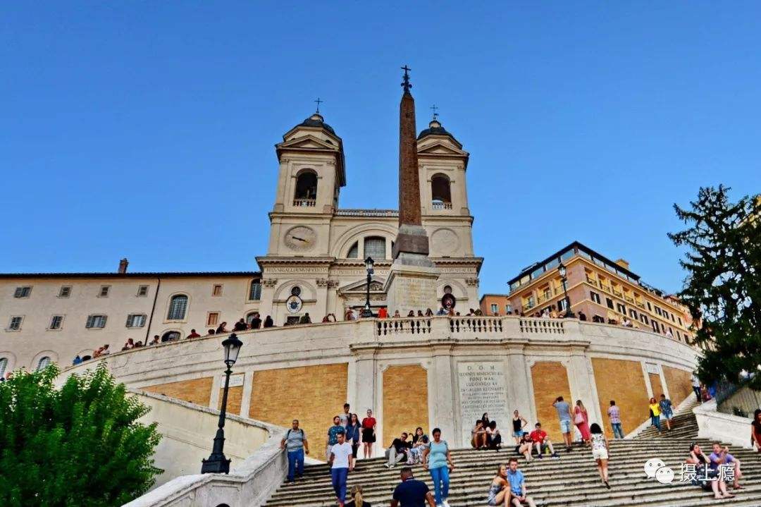 关于罗马强势西班牙，本泽马三分雨点燃全场的信息