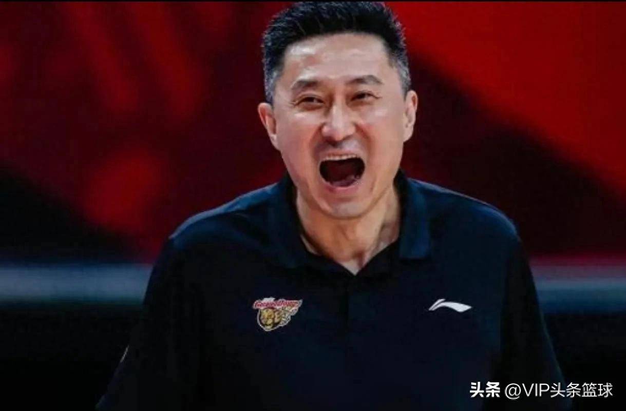 球星爆发！CBA赛场再现神级操作的简单介绍