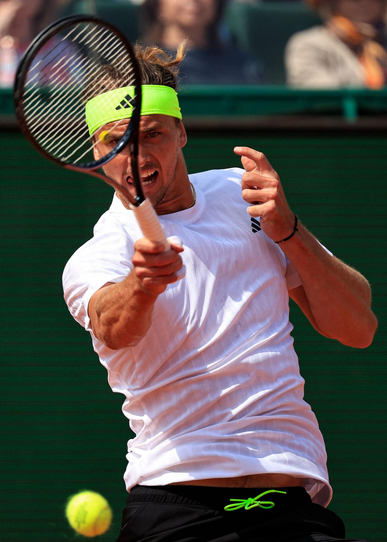 蒙特卡洛大师赛轻取美网,兹维列夫点燃赛场 蒙特卡洛大师赛轻取美网,兹维列夫点燃赛场