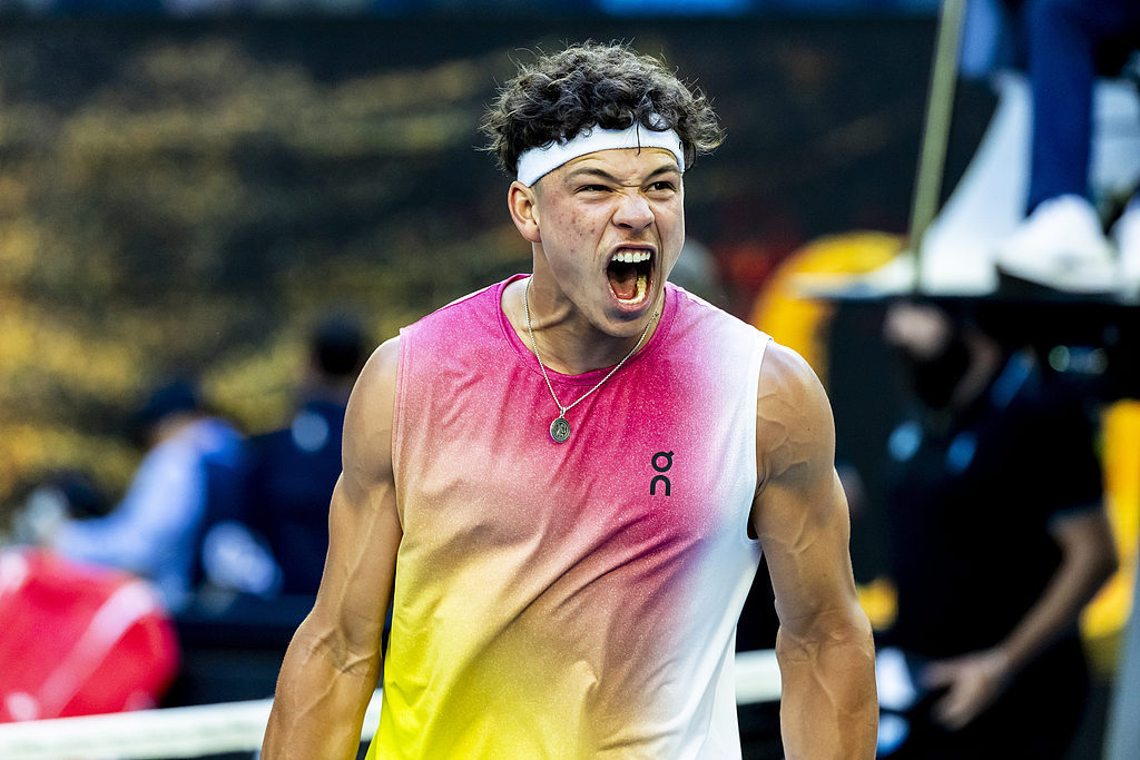 澳网完胜美网,辛纳惊艳四座 澳网完胜美网,辛纳惊艳四座