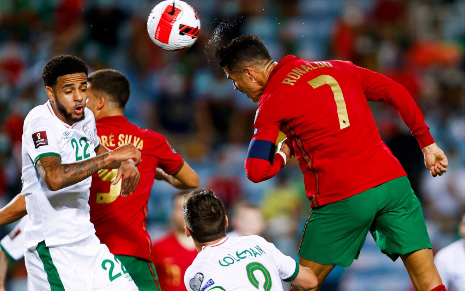 葡萄牙队完胜波兰队，王皓点燃赛场