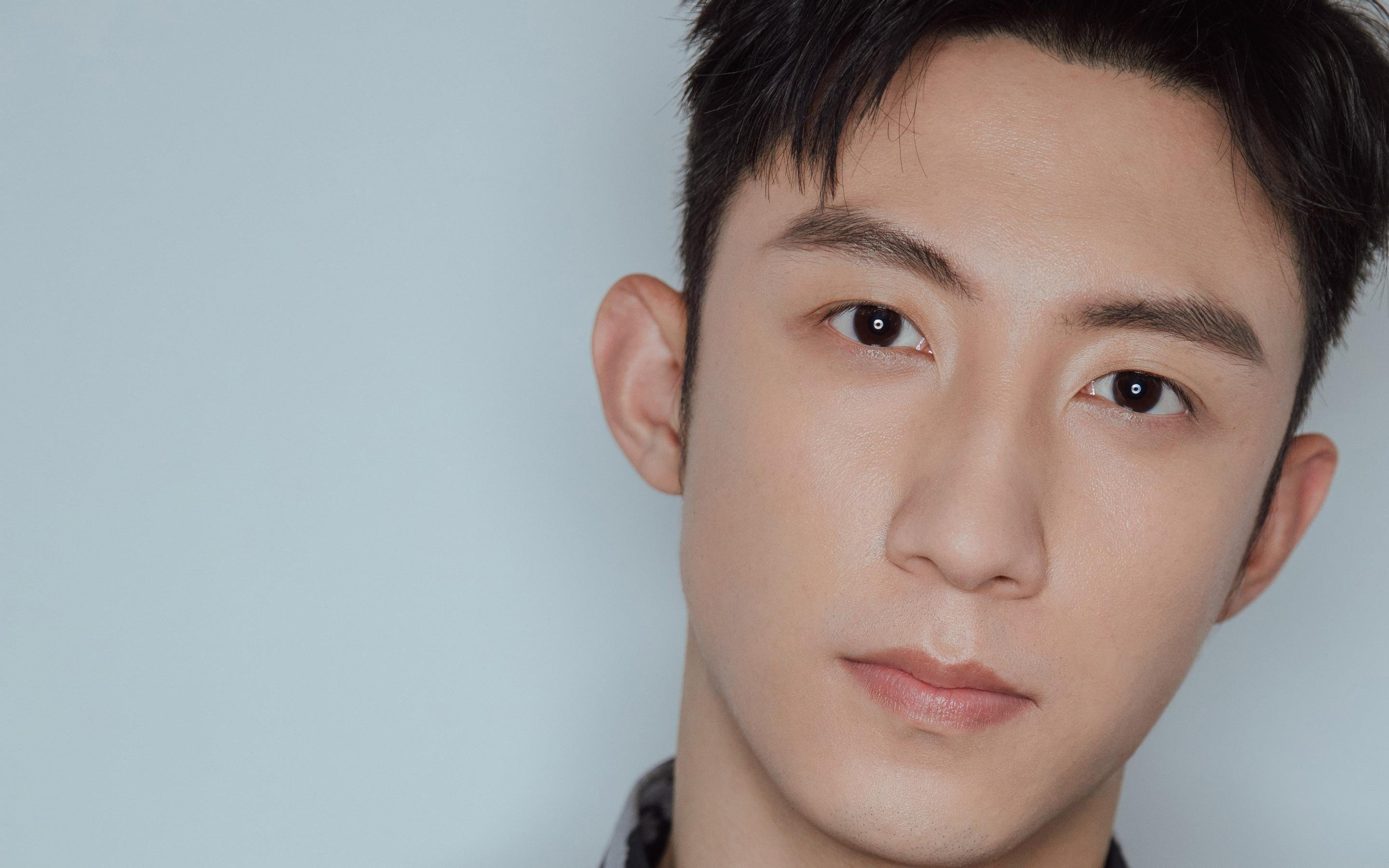 基耶萨教科书级的表演，勒沃库森血拼希腊球队的战术启示