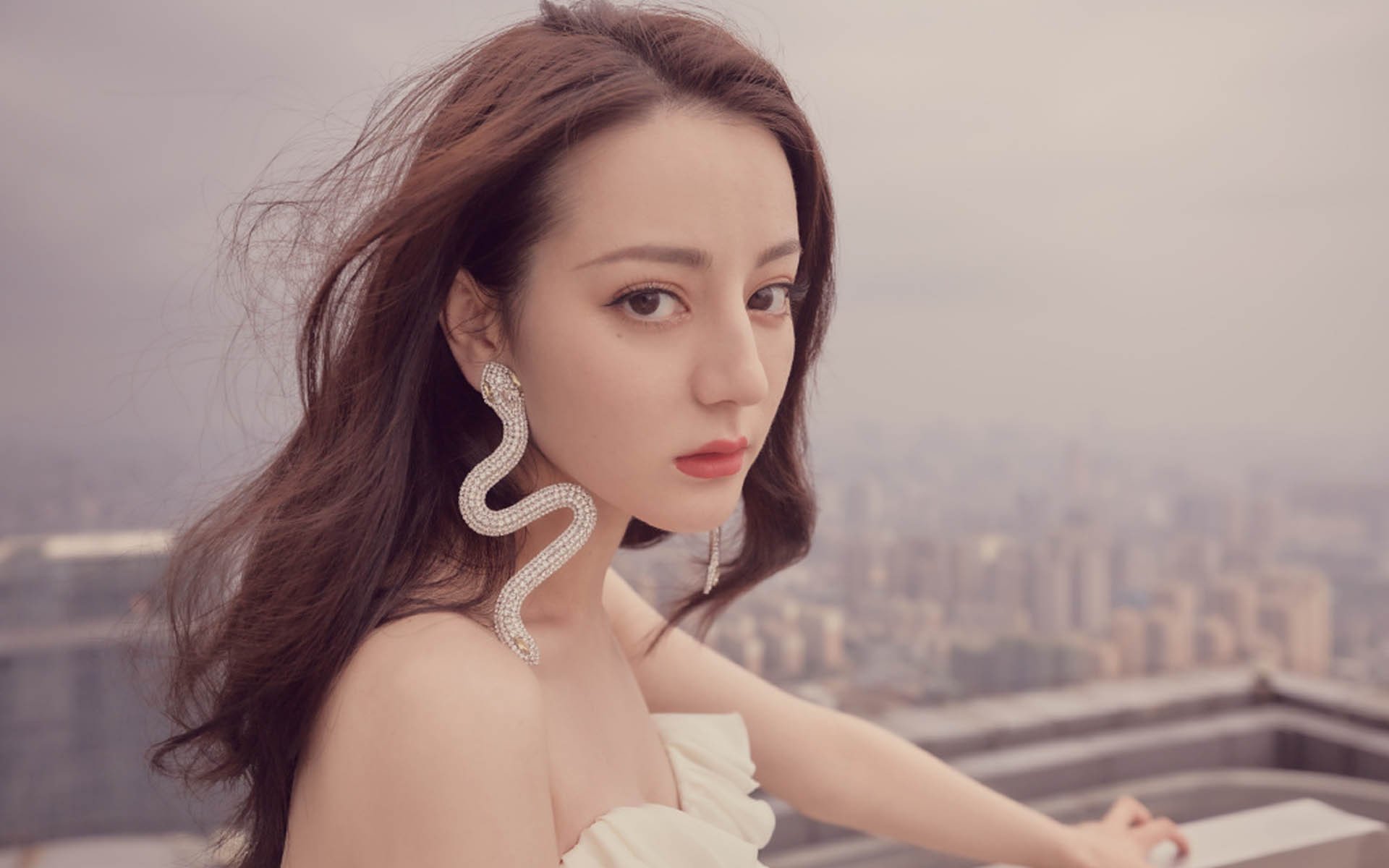 奇迹之夜,瑞士绝杀卡塔尔,苏亚雷斯演绎压哨传奇
